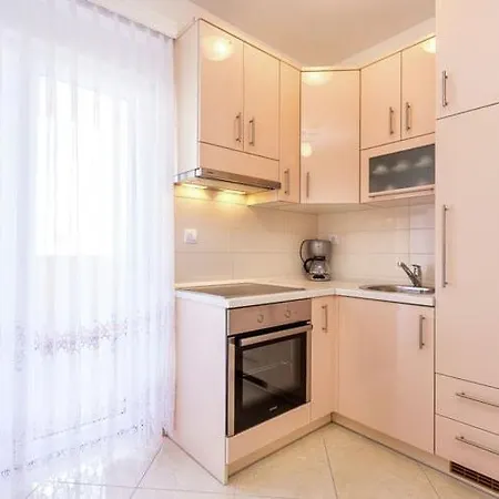 Apartmán For Up To Five Persons, Only 500m From The *